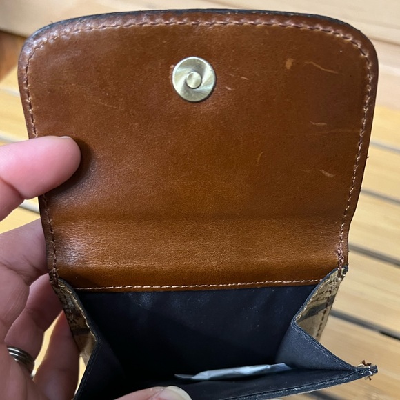 Patricia Nash RFID map print Leather Wallet - Picture 7 of 9